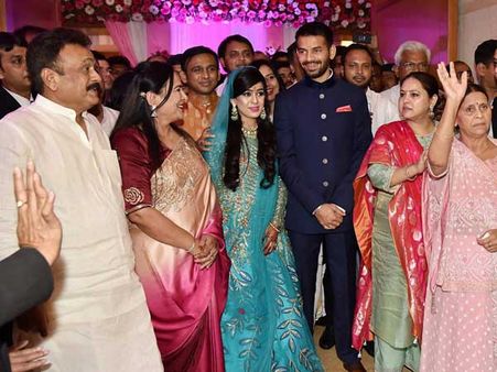 Tej Pratap Yadav invites Sushil Kumar Modi for his wedding with Aishwarya Rai