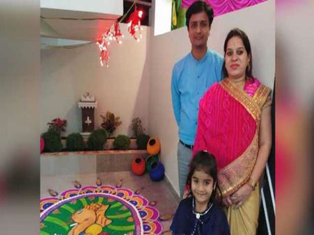 How to choose the best name for your baby? This Maharashtra couple conducts an ‘election’