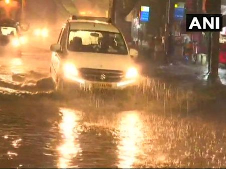 Heavy pre-monsoon rains lash Mumbai: Water-logged streets, flights hit