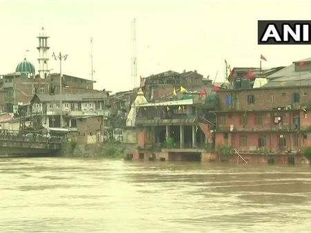 All schools in Kashmir division closed due to heavy rains