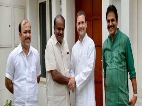 Karnataka <i>nataka</i>: Will upcoming Congress, JD(S) meeting save ruling govt from falling?
