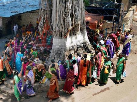 Vat Purnima Vrat 2018: Significance, puja and muhurat