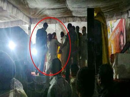 MP: Shivraj Singh Chouhan falls off stage after losing balance in Chhatarpur, unhurt