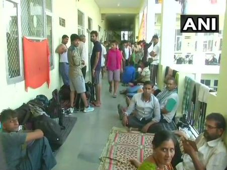 Traffic on Jammu-Srinagar NH suspended; thousands stranded