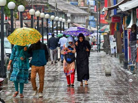 After intermittent rains, mercury rises in Jammu
