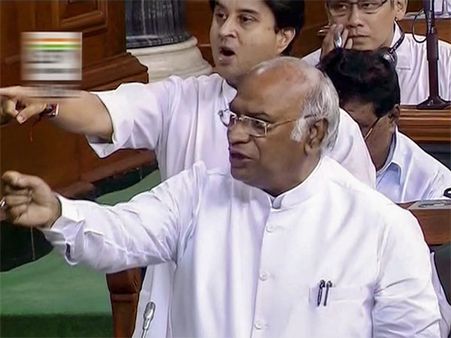 Govt questioned on appointing judge who diluted SC/ST Act as NGT chief