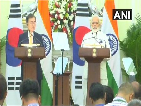 Modi holds talk with South Korean President, ink pacts to boost bilateral ties