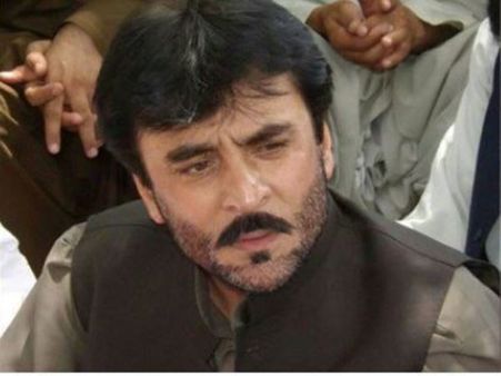 Over 120 killed in suicide blast in Balochistan, Baloch leader Siraj Raisani among dead