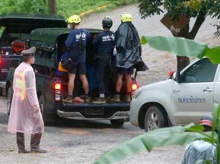 Thailand cave rescue: all 13 evacuated