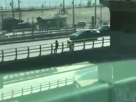 These officers deserve a pat on their back for what they did to the woman