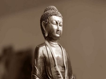 Independence Day gift: London returns stolen 12th century Buddha statue to India