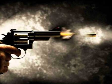 2 bike borne men open fire outside east Delhi restaurant