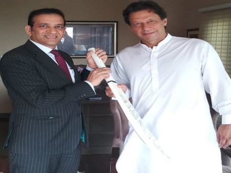 Indian envoy to Pakistan meets Imran khan