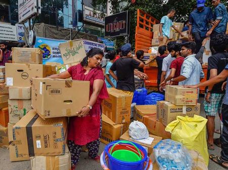 Mumbai: Several NGO’s come to the aid of Kerala flood victims