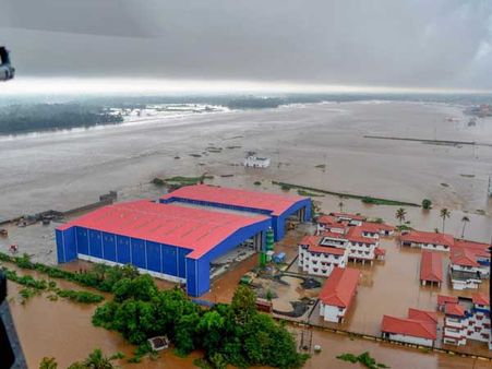 More funds sent to flow in for Kerala flood victims