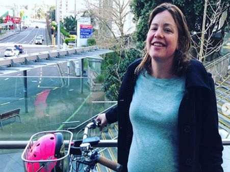 42 weeks pregnant, New Zealand minister cycles to hospital to give birth to her first baby