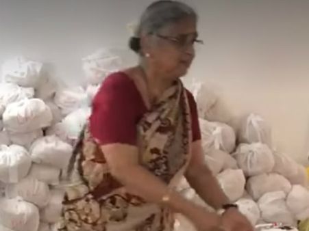 Sudha Murthy lends a helping hand to flood-hit Kodagu, video goes viral