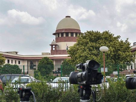 Can parties giving tickets to those facing criminal charges be de-recognised asks SC