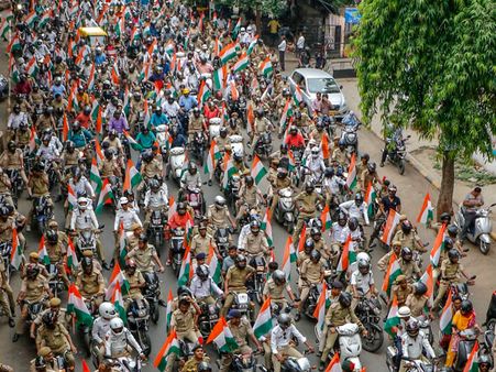 Police stops Tiranga Yatra