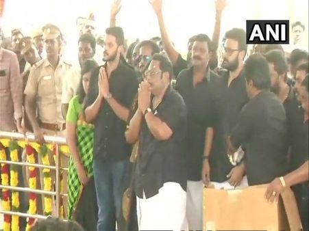 Alagiri's rally: Expelled leader makes a fresh pitch to be re-inducted into DMK