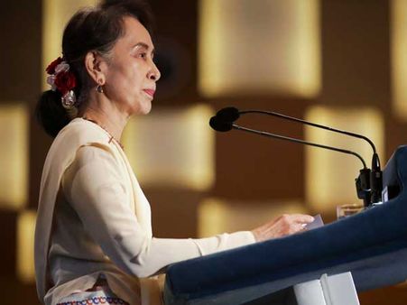 Canada MPs vote to strip Myanmar's Suu Kyi of honorary citizenship over Rohingyas