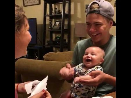 Baby’s first laugh leaves a chain reaction in family