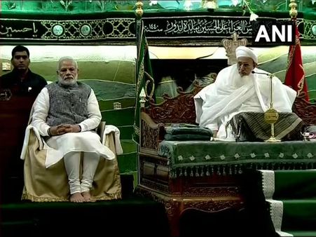 Dawoodi Bohra community has always worked for peace, says Modi
