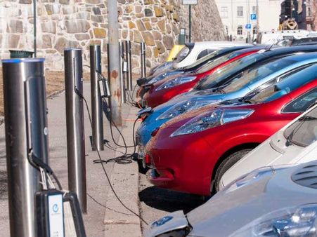 Survey finds 87% vehicle owners ready to switch to electric vehicles: Report