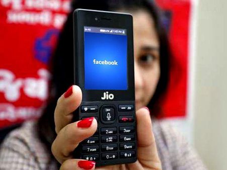 WhatsApp on Jio Phone: How to download?
