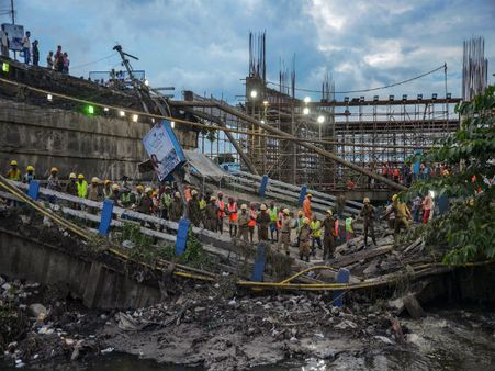 Kolkata bridge collapse: One more body found, death toll reaches 3