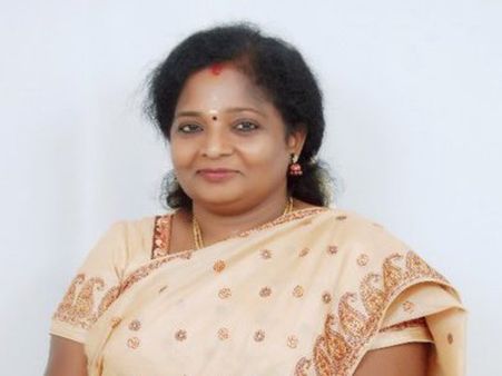 Tamil Nadu BJP chief gets into fight with co-passenger who raised anti-BJP slogans