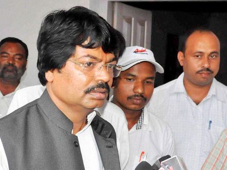 Is this a joke?: Supreme Court on former minister's trial through WhatsApp