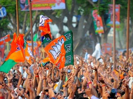 ABP DeshKaMood survey: BJP to improve tally in Odisha, to face tough fight in WB