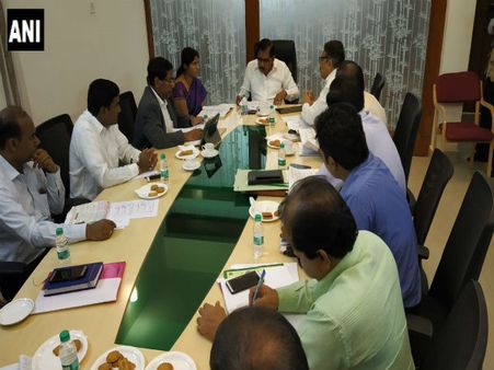 Karnataka: DyCM G Parameshwara holds meeting to discuss action plan to control H1N1 virus