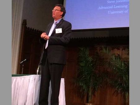 Prof plays porn clip in a hall of 500 in Canada varsity; says it was accidental