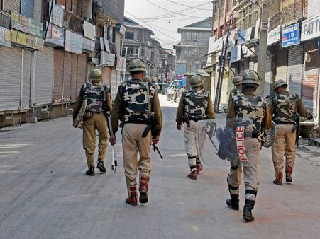J&K: Unidentified gunmen abduct civilian, manhunt launched