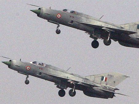 A touch of Cold War: India’s MiG-21 upgraded by Russia equal to Pak’s US-made F-16, says analyst