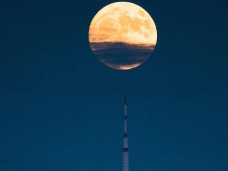 To replace streetlights, China will launch 3 artificial moons!