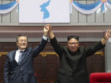 North-South Korea ministers hold talks to resolve standoff