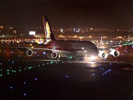 World’s longest flight begins its journey from Singapore to New York