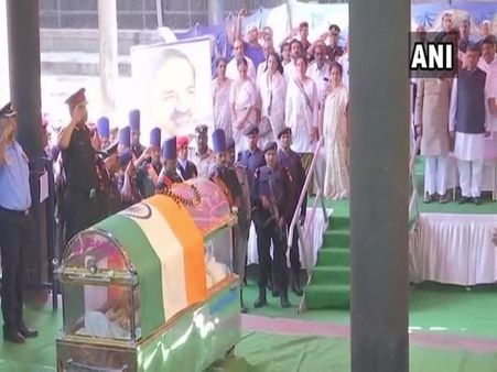 Ananth Kumar passes away: Union minister cremated with full state honours