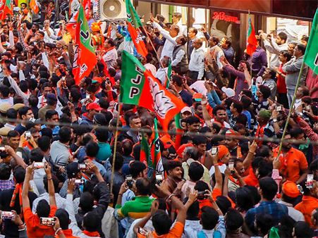 BJP earned over Rs 1,000 crore in 2017-18