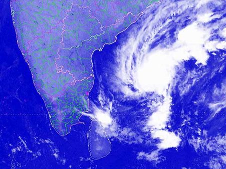 Tamil Nadu braces for Cyclone Gaja; Schools in Cuddalore, Rameshwaram to remain closed