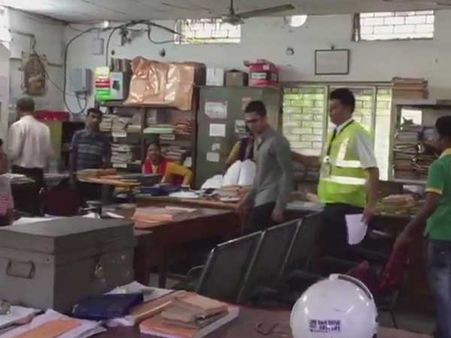 Passenger detained by CISF for ‘threatening’ to blow up Kolkata-Mumbai Jet Airways flight