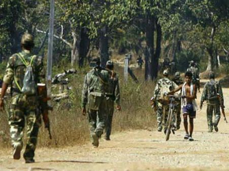 Jharkhand: Five Naxals killed in encounter
