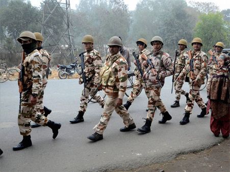 India lost 400 paramilitary men in action between 2015-17