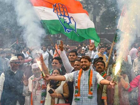 Flashback 2018: For the first time since 2014, 'saffron' shrinks