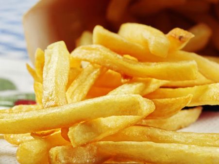 US professor advises people to eat only six french fries & hell breaks loose!