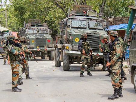 Army deserter among three terrorists killed in Valley