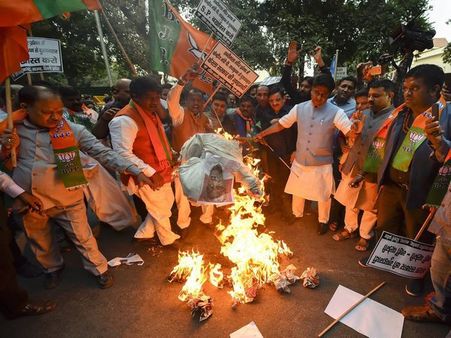 Ayyappa devotee burnt self to death due to depression, not over Sabarimala issue: Kerala Police